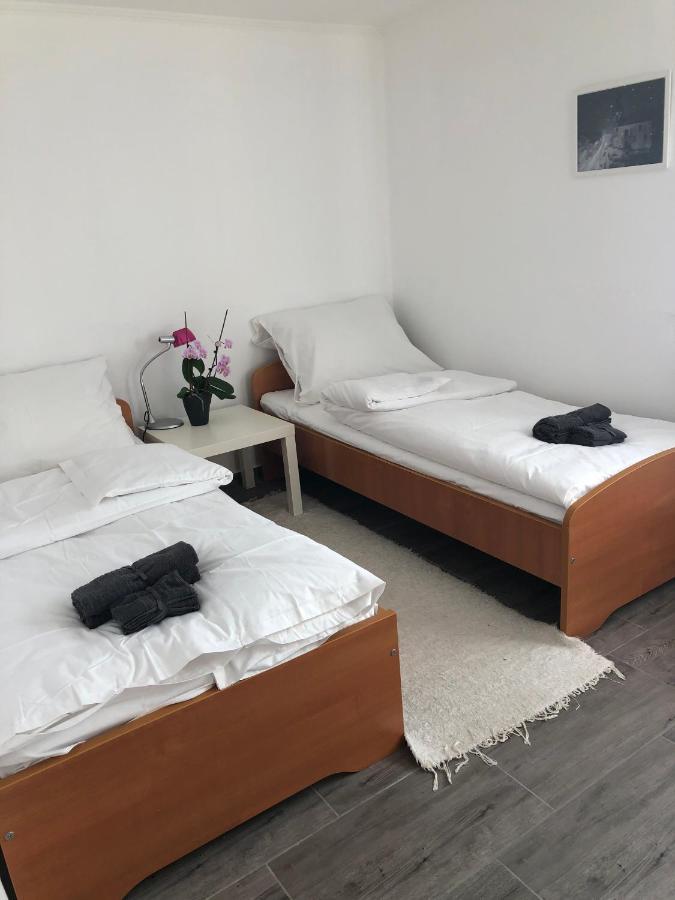Dalia Apartman Gyoemro エクステリア 写真