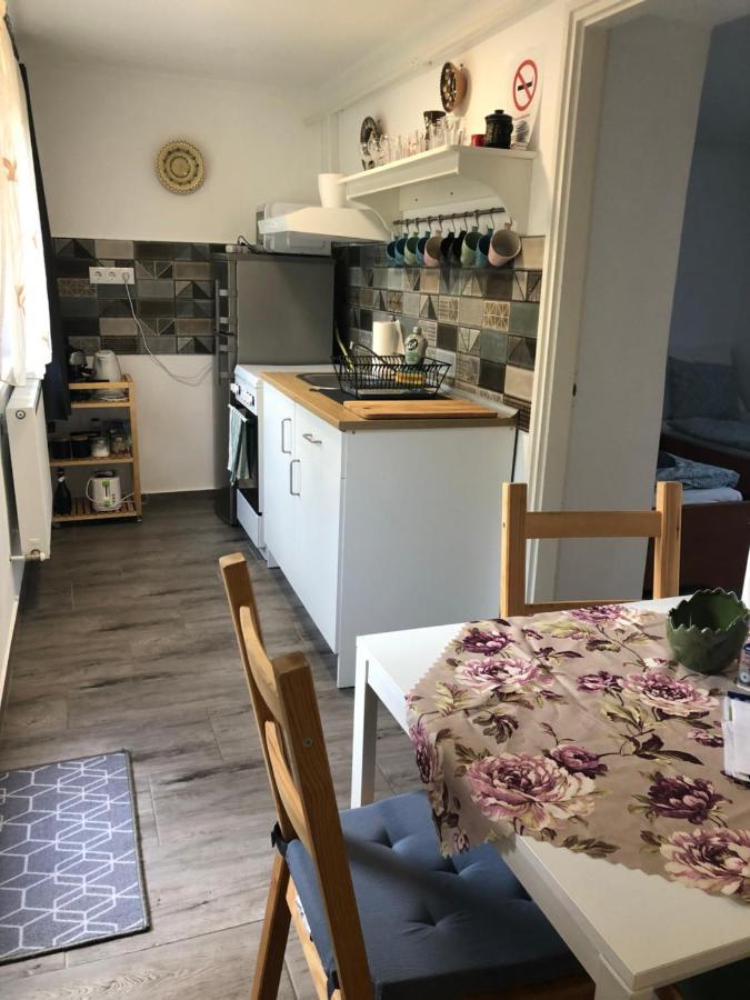 Dalia Apartman Gyoemro エクステリア 写真