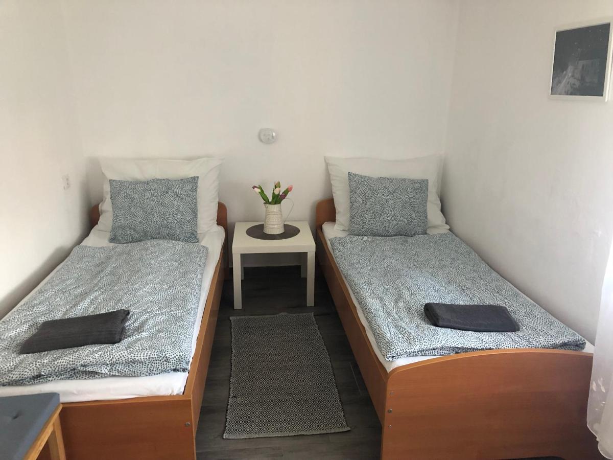 Dalia Apartman Gyoemro エクステリア 写真